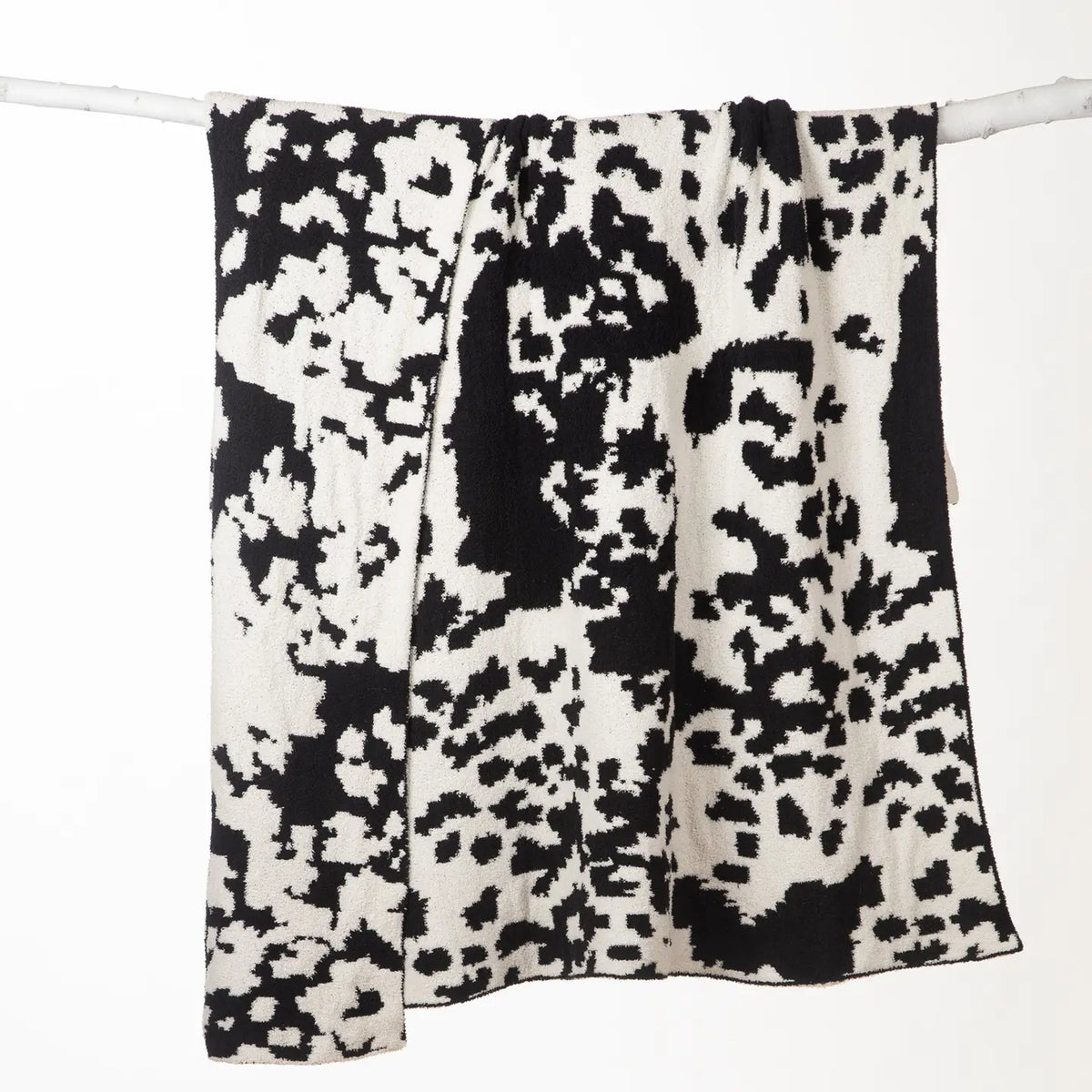WRANGLER BLACK AND WHITE STRETCHY THROW