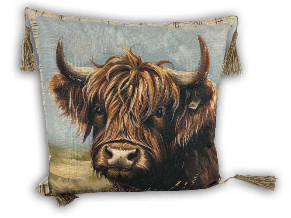 FARMHOUSE CUSHIONS - HIGHLAND COW TASSEL PILLOW