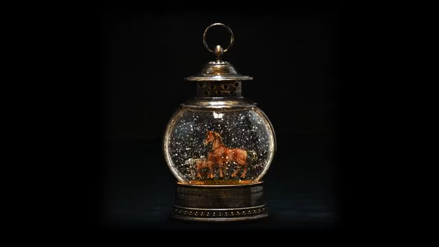 10" BROWN LANTERN SNOW GLOBE - HORSES